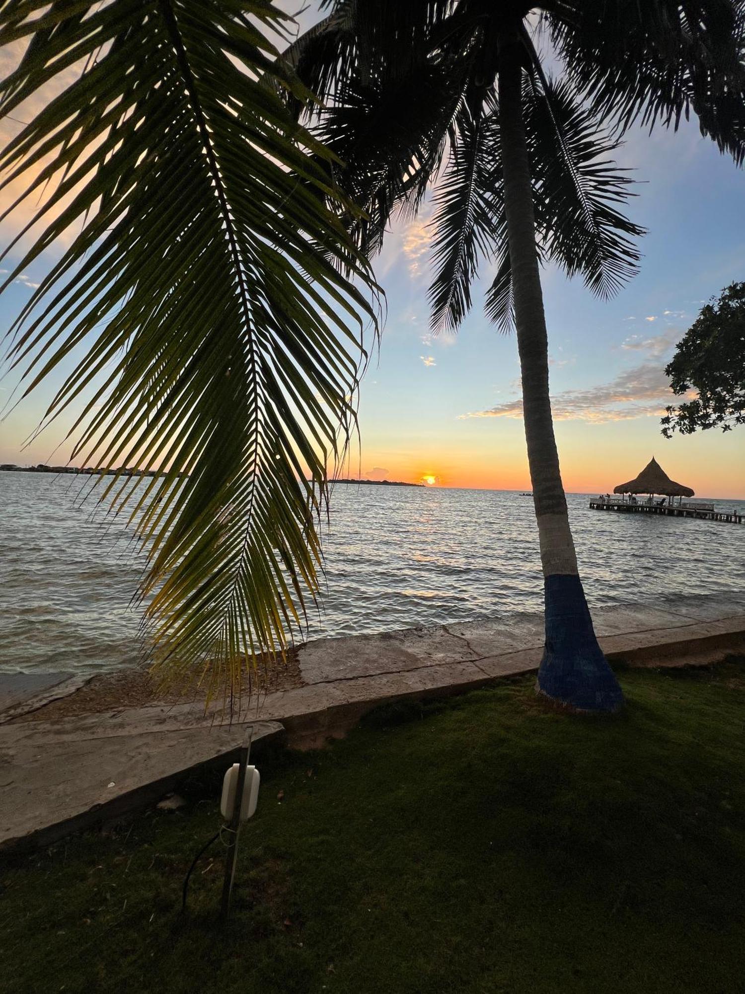 Tintipan Hotel Tintipan Island エクステリア 写真