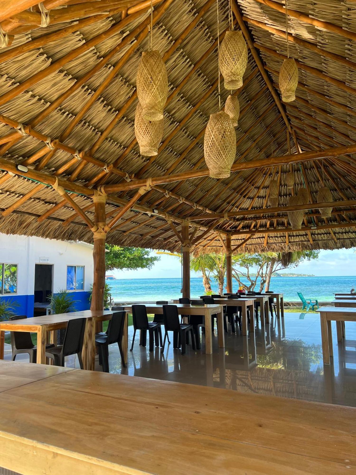 Tintipan Hotel Tintipan Island エクステリア 写真