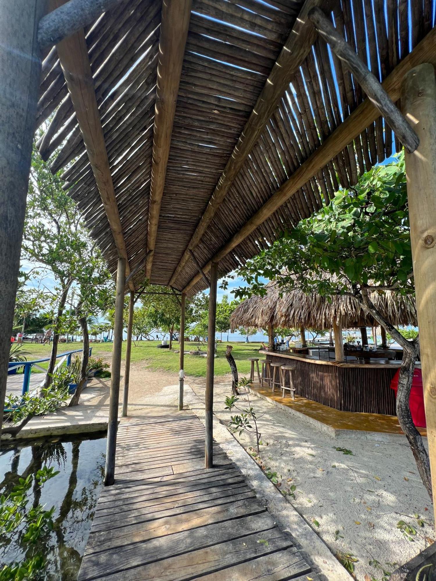 Tintipan Hotel Tintipan Island エクステリア 写真
