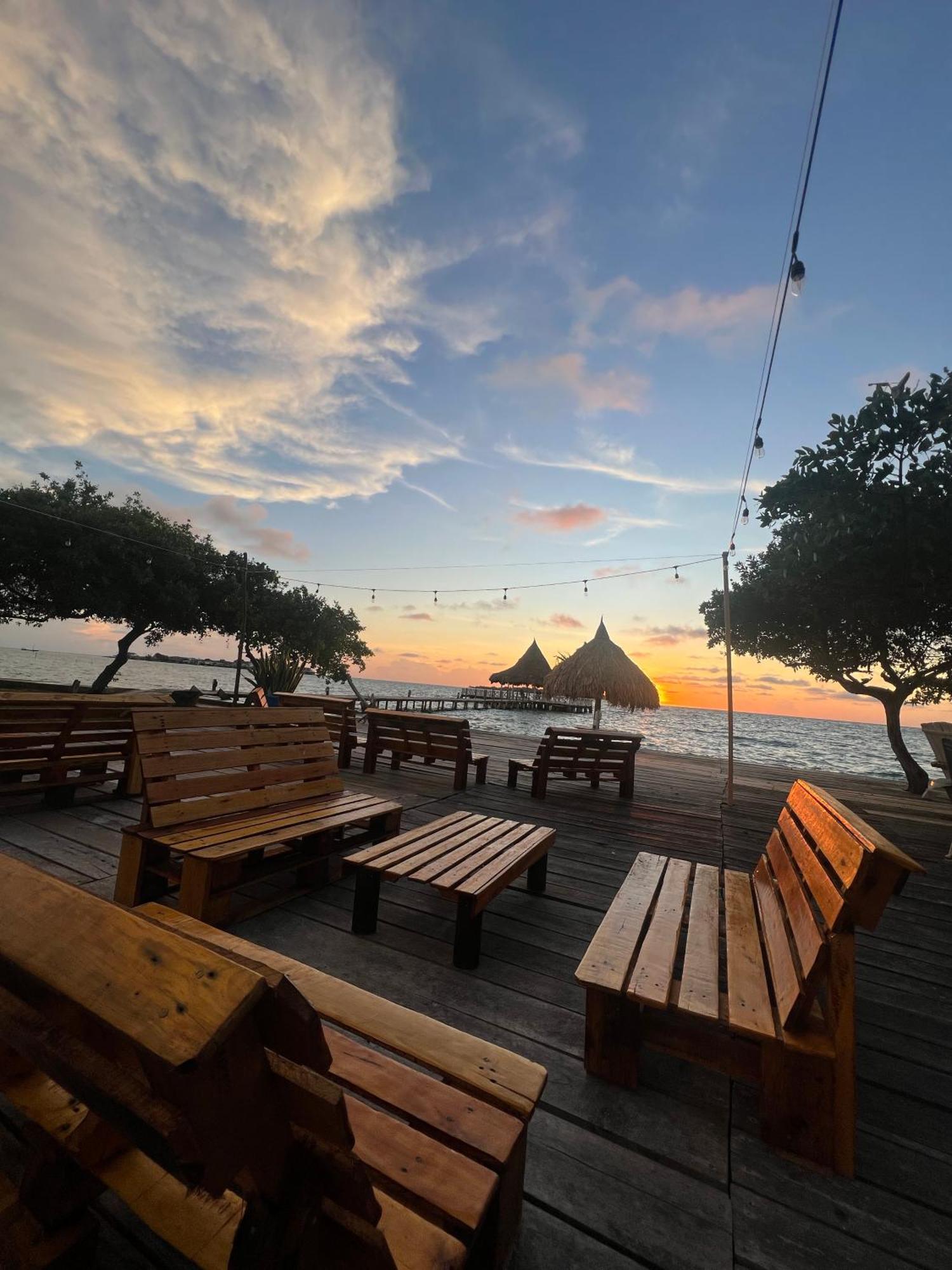 Tintipan Hotel Tintipan Island エクステリア 写真